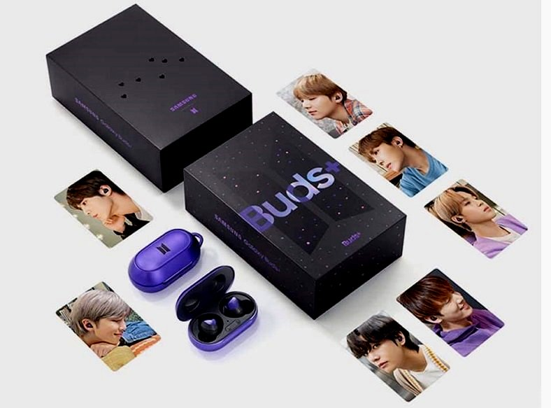 Samsung Galaxy BTS Edition- Galaxy Buds+ and photo cards