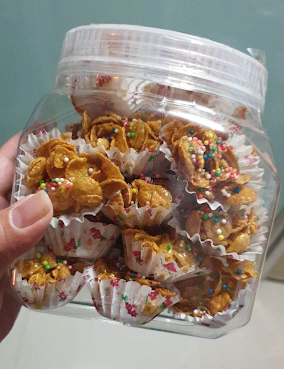 Kue kering cornflake sebagai resep camilan anak yang mudah dibuat