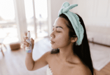3 Best Face Mists for Acne-Prone Skin Keep Your Skin Hydrated All Day